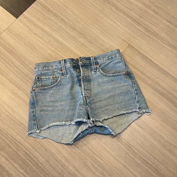 Levi's 501 Original Denim Shorts - Picture 1 of 2